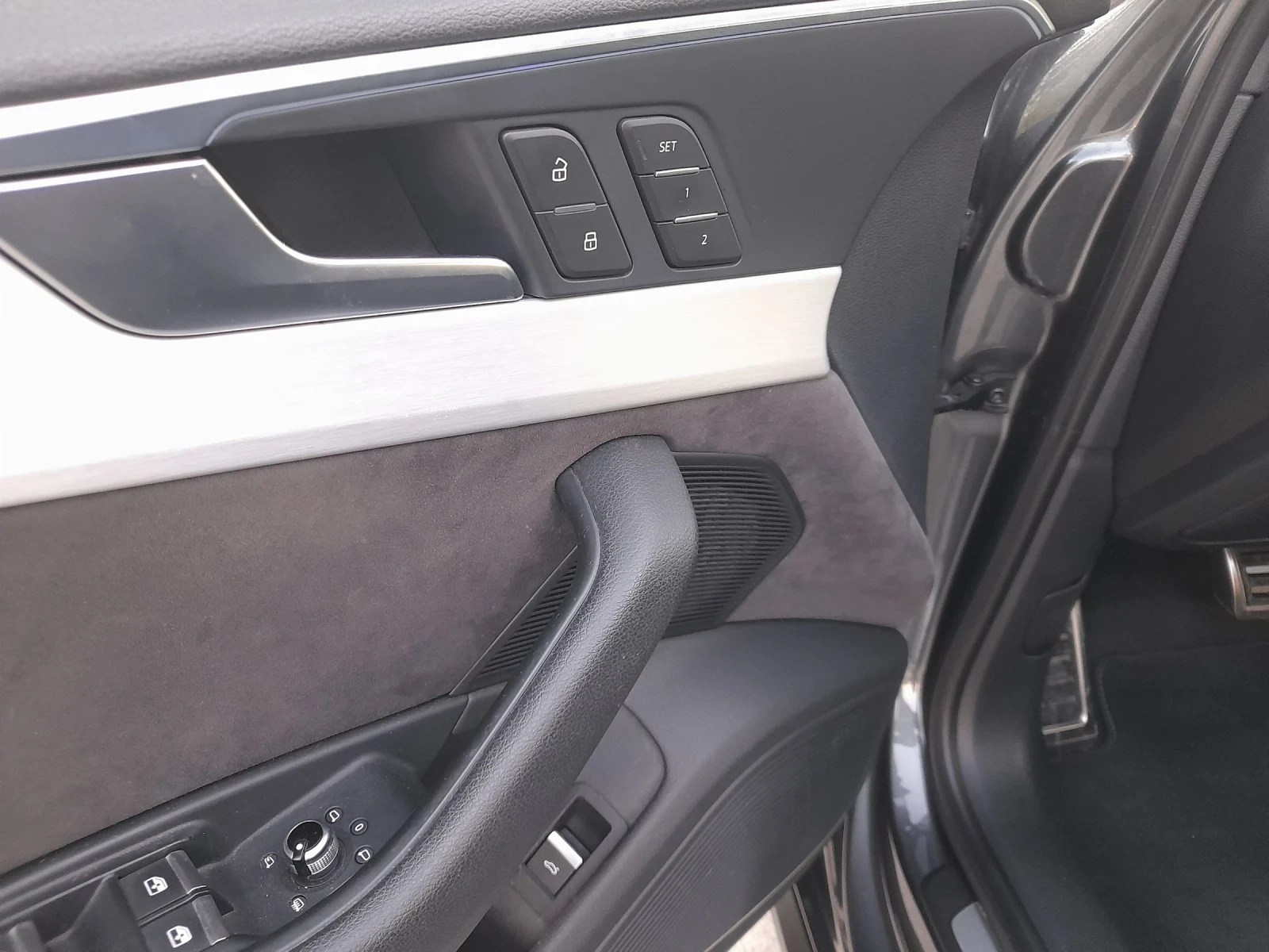 Audi A4 FACELIFTE 3.0TDI, снимка 6 - Автомобили и джипове - 54771664