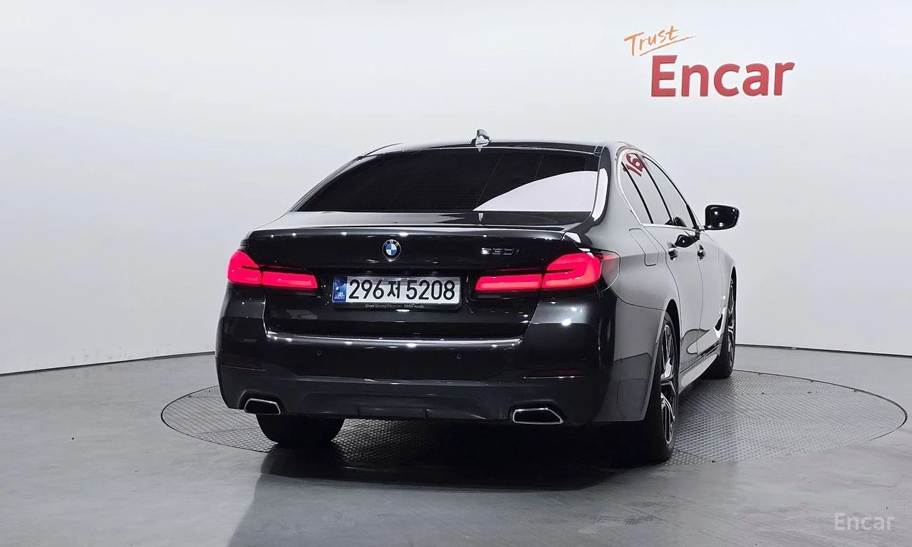 BMW 530 M* SPORT* ОБДУХВАНЕ* ХЕДЪП* МЪРТВ* ТОЧКА* КАМЕРА* , снимка 4 - Автомобили и джипове - 55103995