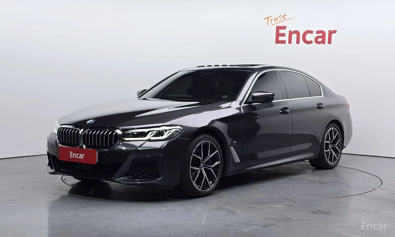BMW 530 M* SPORT* ОБДУХВАНЕ* ХЕДЪП* МЪРТВ* ТОЧКА* КАМЕРА* 
