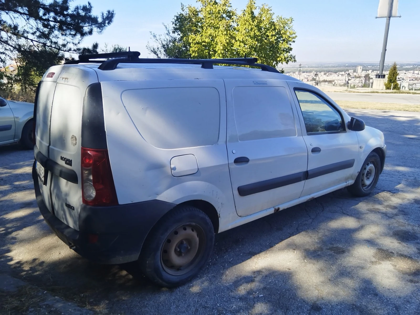 Dacia Logan 1, 5 DCI, снимка 4 - Автомобили и джипове - 55388253