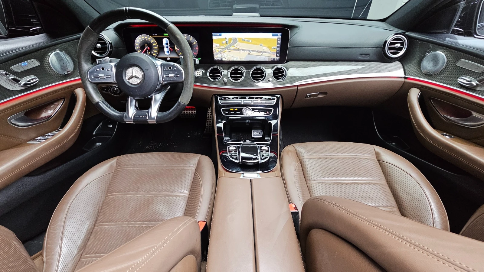 Mercedes-Benz E 53 AMG AMG 4MATIC+ , снимка 7 - Автомобили и джипове - 55405656