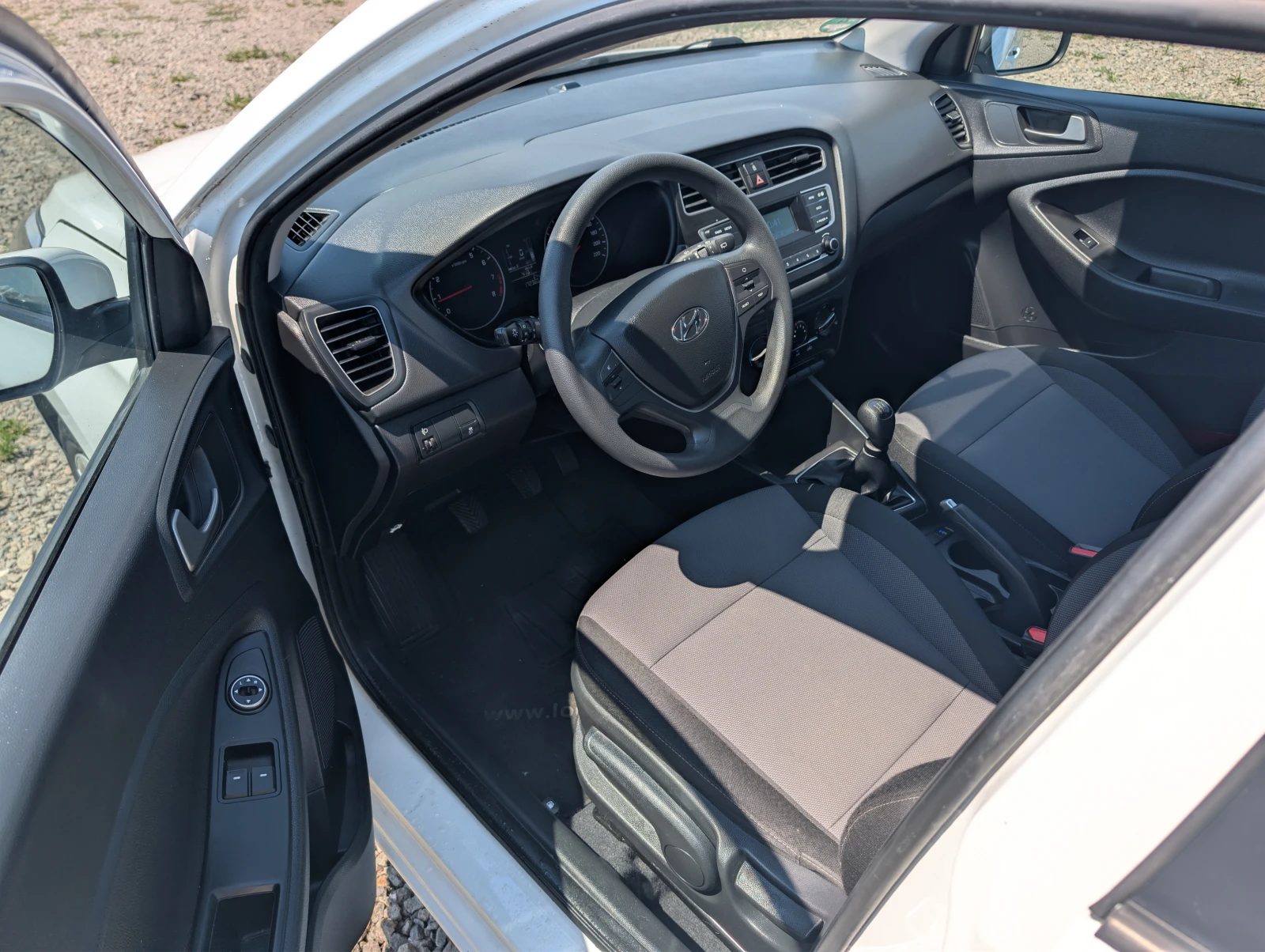 Hyundai I20 Active, снимка 7 - Автомобили и джипове - 55542013