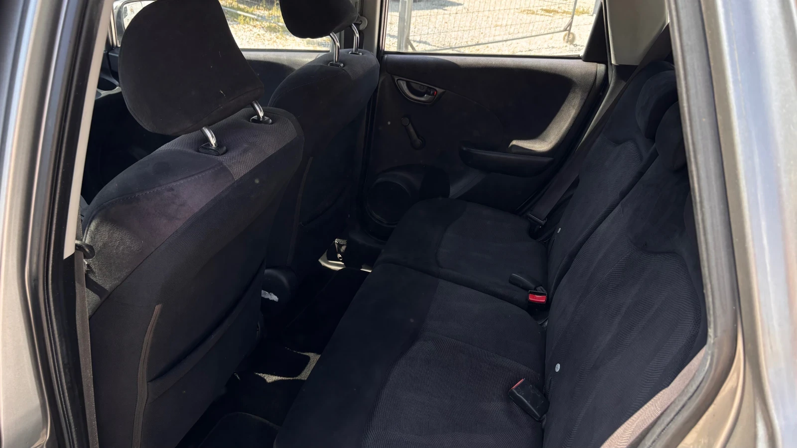 Honda Jazz Нов внос от Италия 1, 4 мотор, снимка 6 - Автомобили и джипове - 55624820