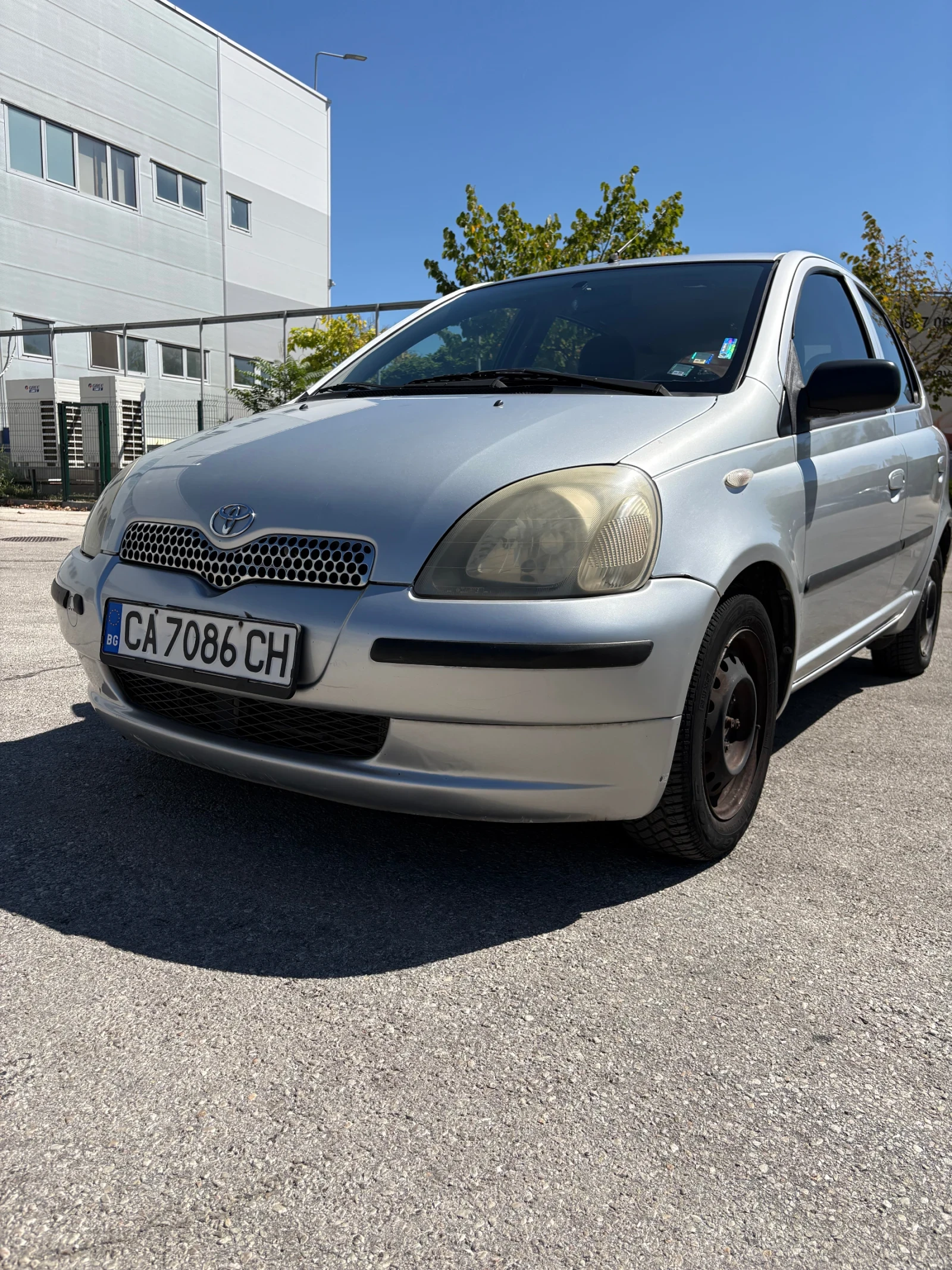 Toyota Yaris 1.0 VVT-i Газ Климатик, снимка 6 - Автомобили и джипове - 55959903