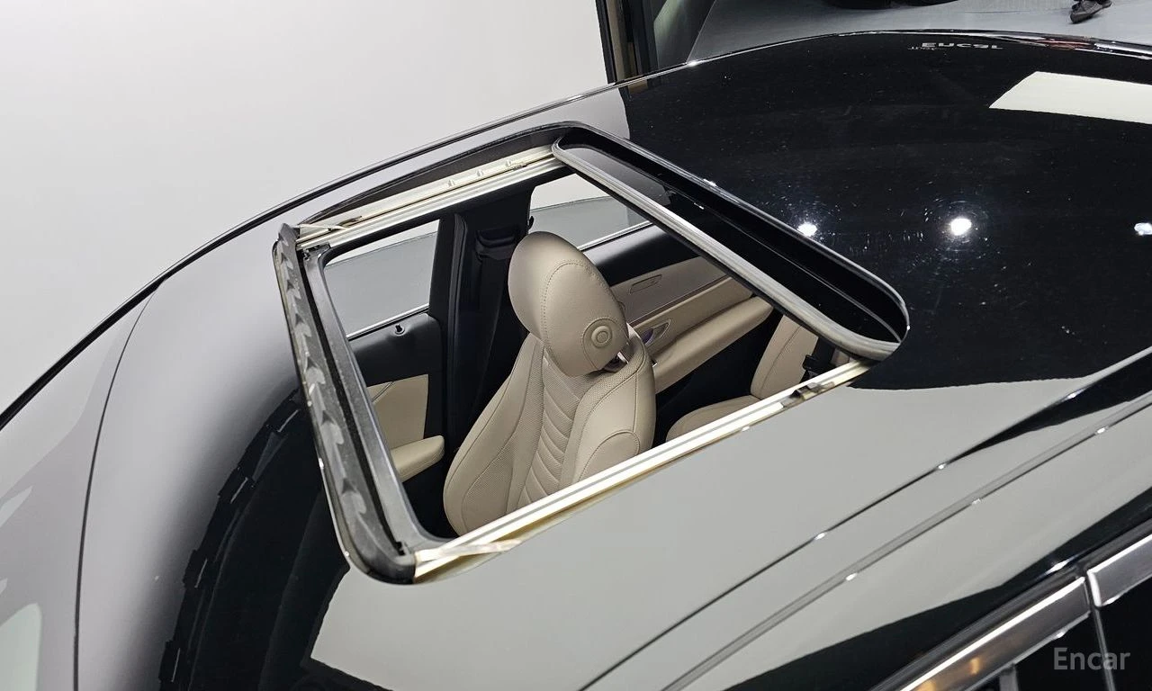Mercedes-Benz E 350 4MATIC* BURMESTER* ОБДУХВАНЕ* ДИСТРОНИК* ХЕДЪП* 36, снимка 5 - Автомобили и джипове - 56045606