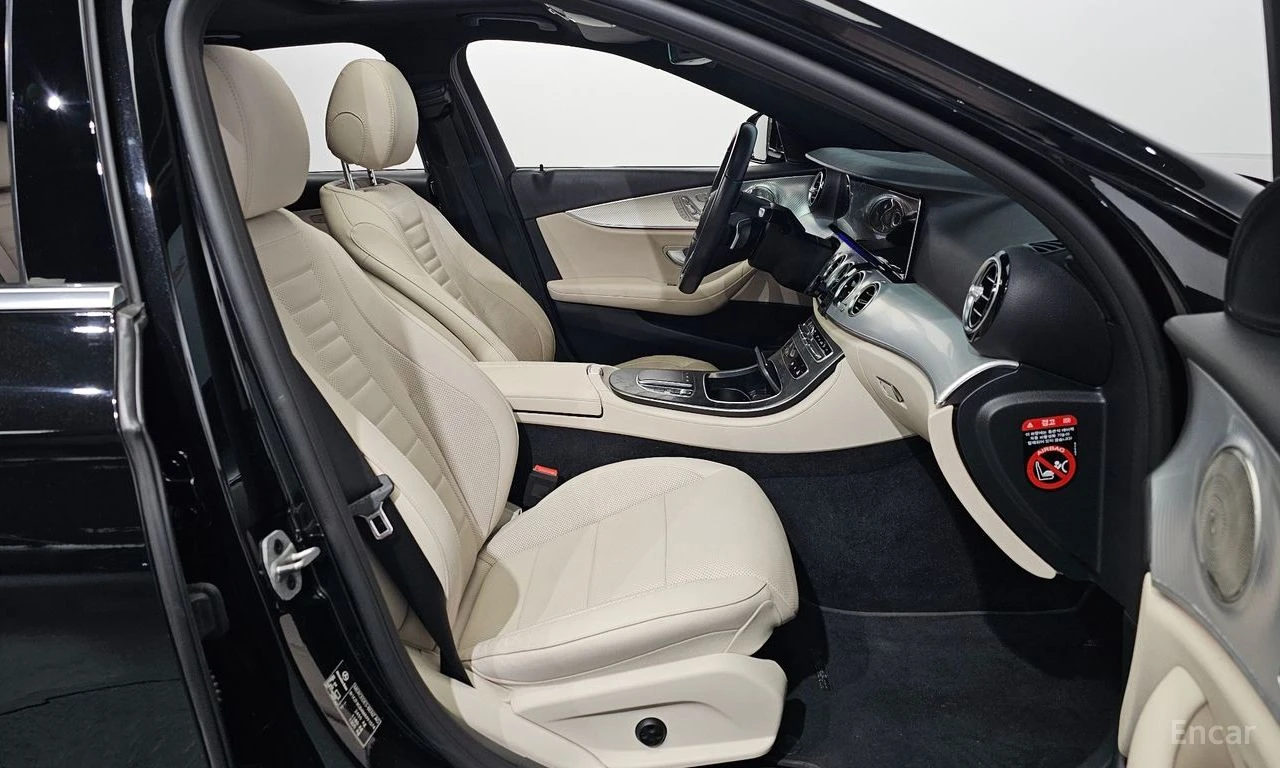 Mercedes-Benz E 350 4MATIC* BURMESTER* ОБДУХВАНЕ* ДИСТРОНИК* ХЕДЪП* 36, снимка 14 - Автомобили и джипове - 56045606