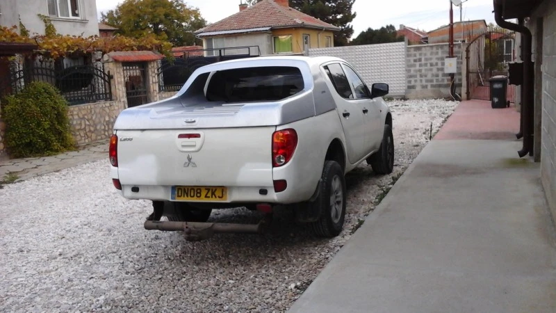 Mitsubishi L200 Пикап , снимка 6 - Автомобили и джипове - 45068636