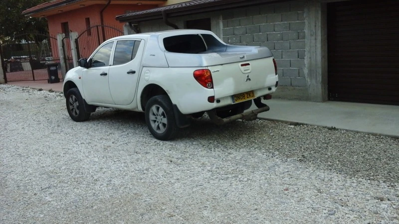 Mitsubishi L200 Пикап , снимка 7 - Автомобили и джипове - 45068636