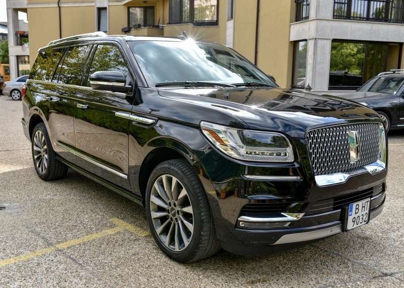 Lincoln Navigator, снимка 4 - Автомобили и джипове - 47180134