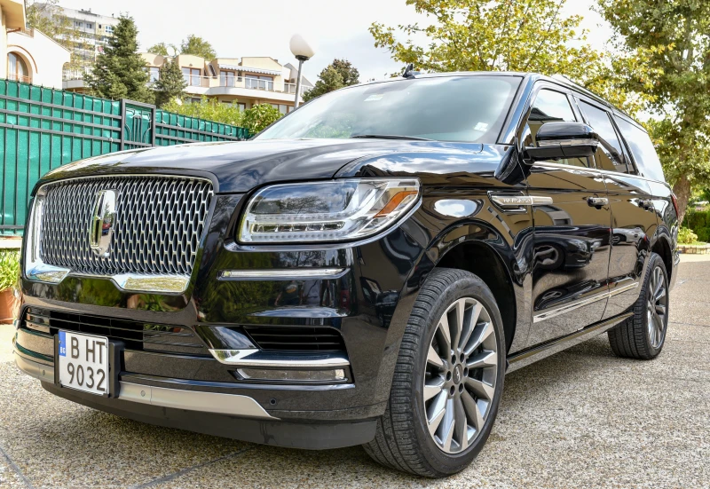 Lincoln Navigator, снимка 1 - Автомобили и джипове - 47180134