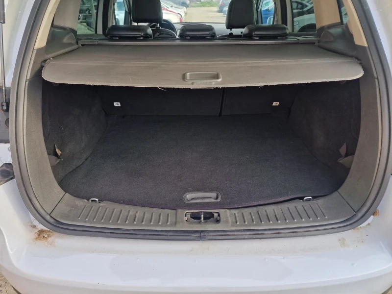 Ford Kuga 2.0 143кс 4х4, снимка 13 - Автомобили и джипове - 52724578