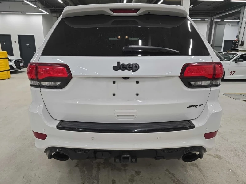 Jeep Grand cherokee * SRT * CARFAX * БЕЗ ПЪРВОНАЧАЛНА ВНОСКА, снимка 4 - Автомобили и джипове - 52864044