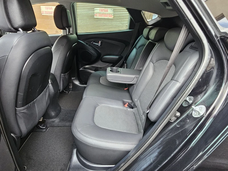 Hyundai IX35 2.0i AUTOMAT 4X4 163ps EURO5b 165573km, снимка 8 - Автомобили и джипове - 53322561