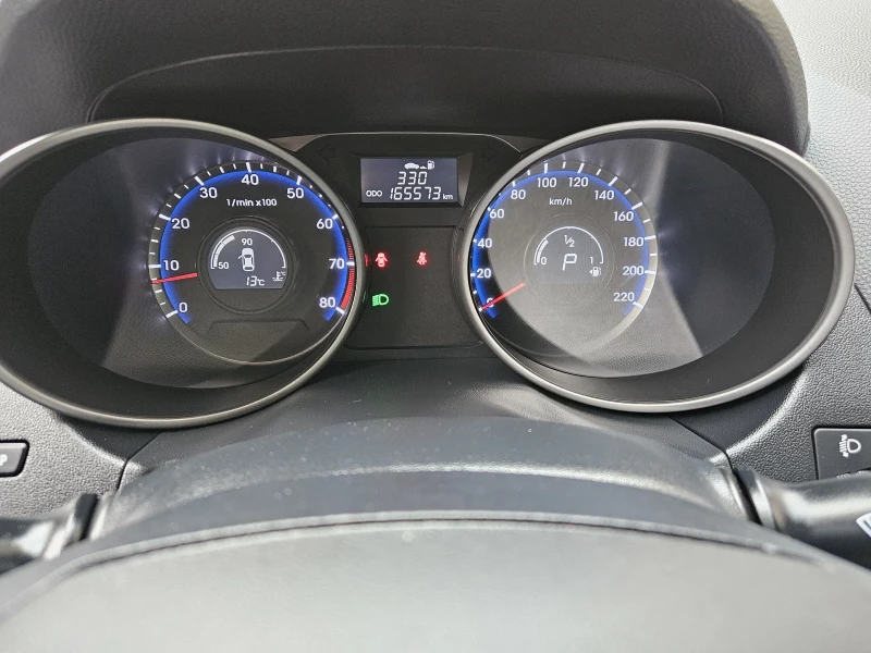 Hyundai IX35 2.0i AUTOMAT 4X4 163ps EURO5b 165573km, снимка 9 - Автомобили и джипове - 53322561