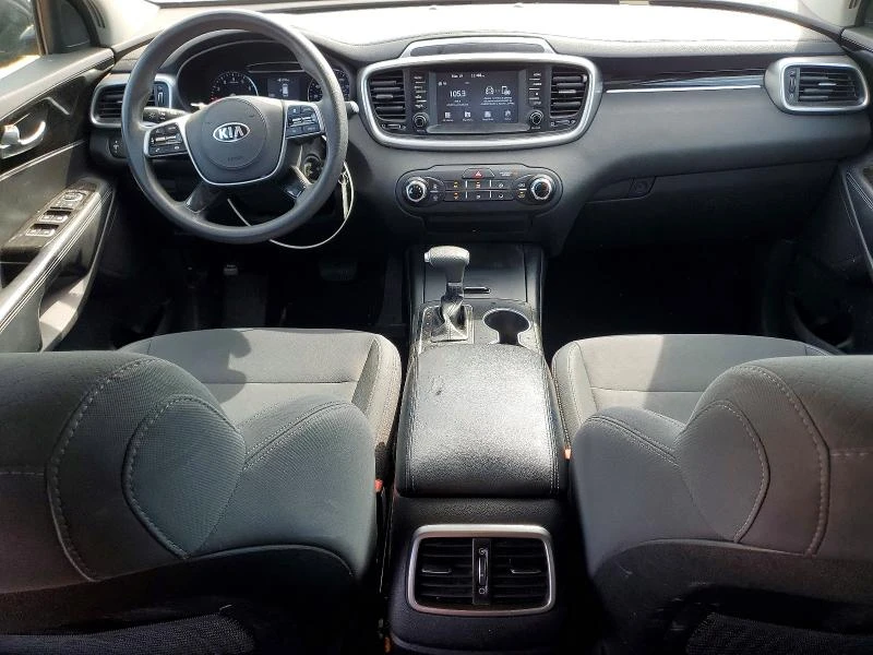 Kia Sorento, снимка 8 - Автомобили и джипове - 54578180
