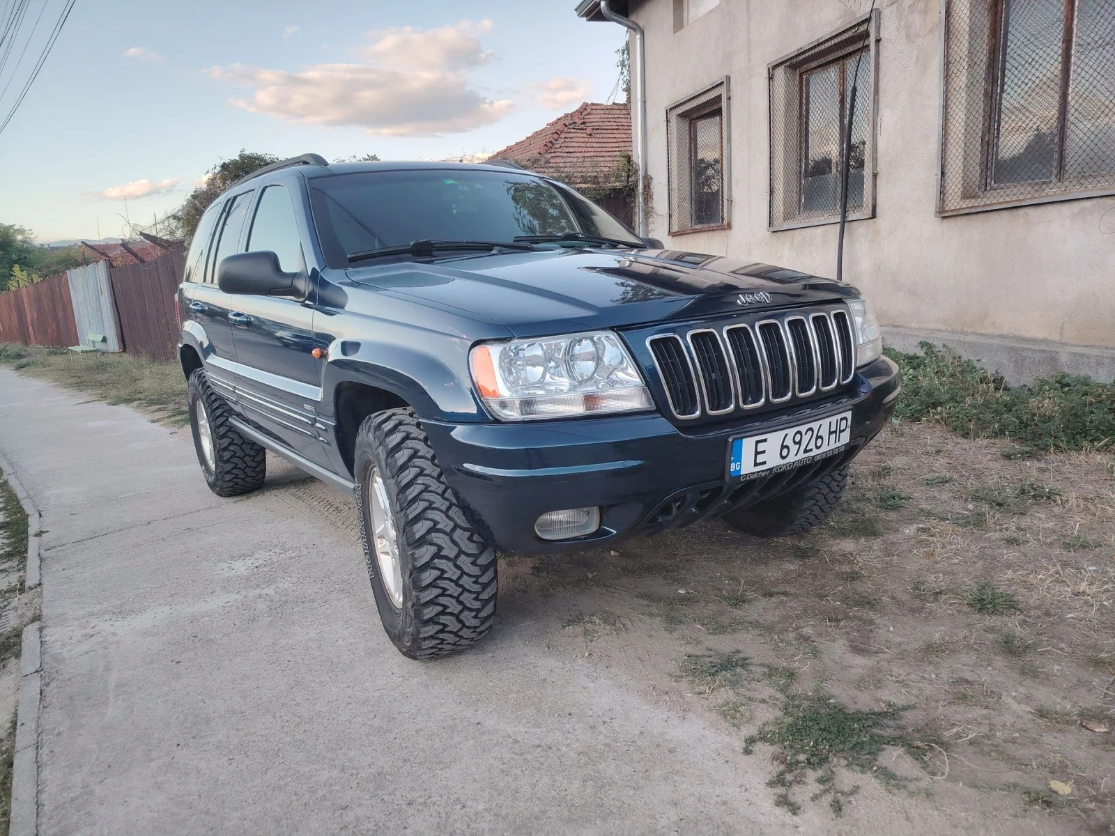 Jeep Grand cherokee 4.7 QuadraDrive - изображение 2