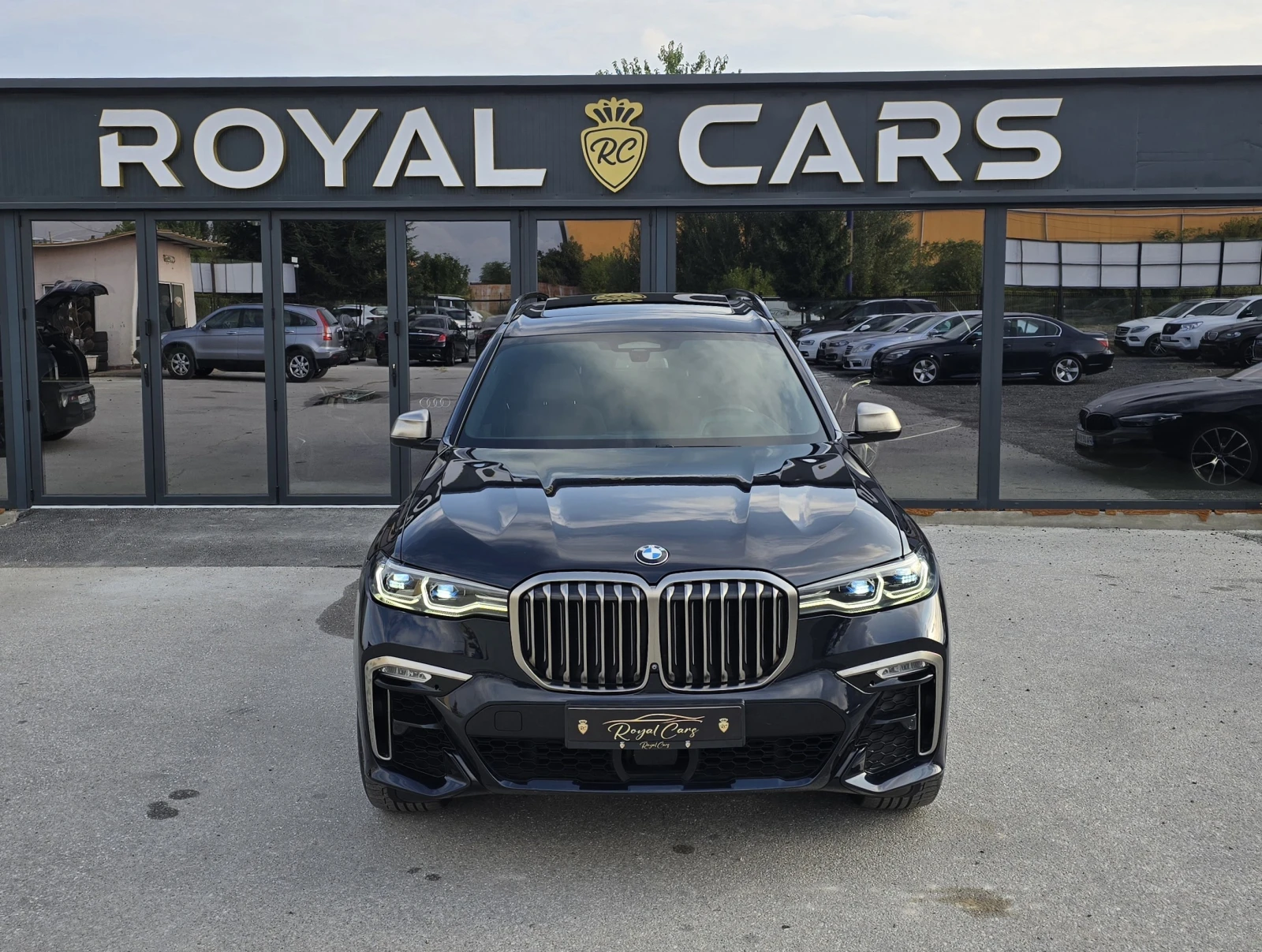 BMW X7 M50 d X drive* M pack* Individual* Pano* 7 mesta*  - изображение 2