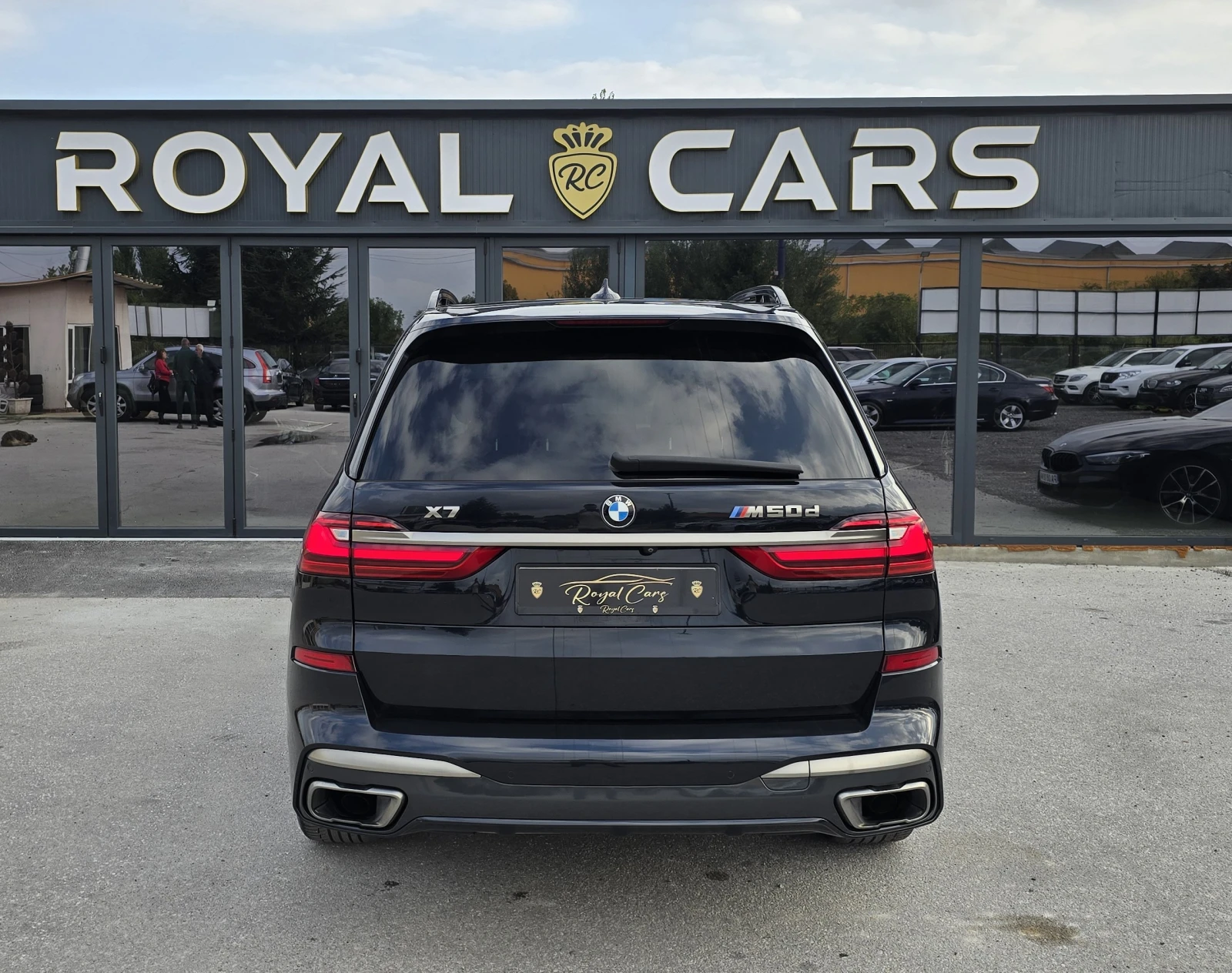 BMW X7 M50 d X drive* M pack* Individual* Pano* 7 mesta*  - изображение 5