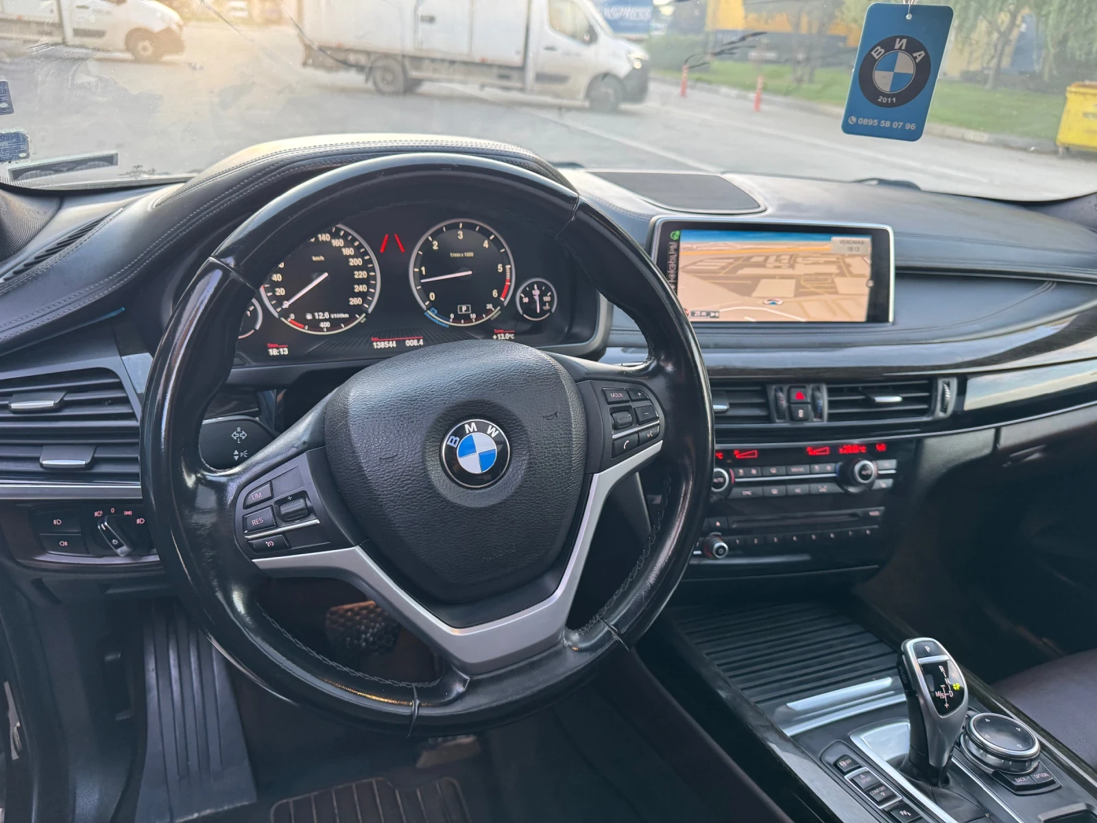 BMW X5 3.0 - изображение 3