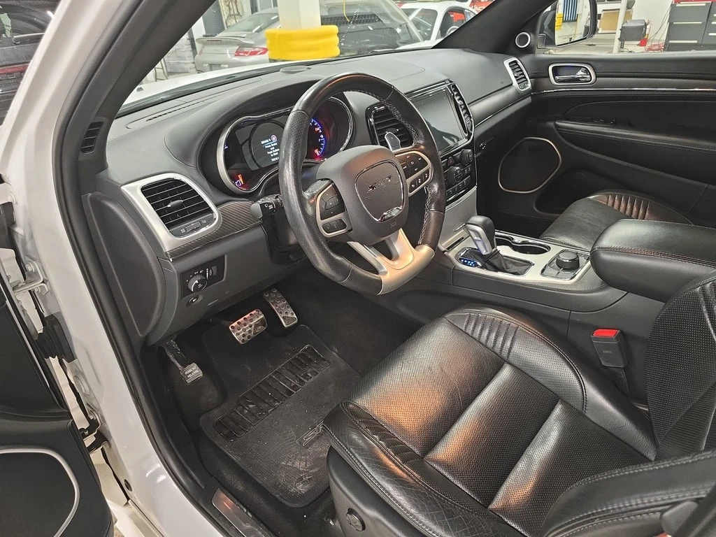 Jeep Grand cherokee * SRT * CARFAX * БЕЗ ПЪРВОНАЧАЛНА ВНОСКА - изображение 5