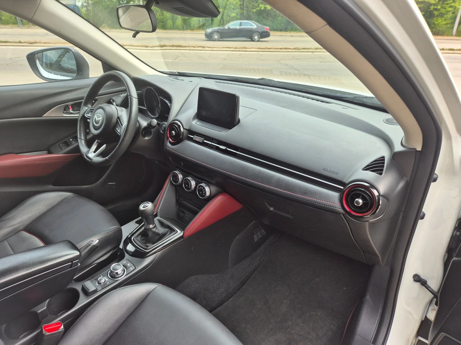 Mazda CX-3 NAVI, HEAD UP, XENON, КОЖА, КАМЕРА, снимка 11 - Автомобили и джипове - 53186044