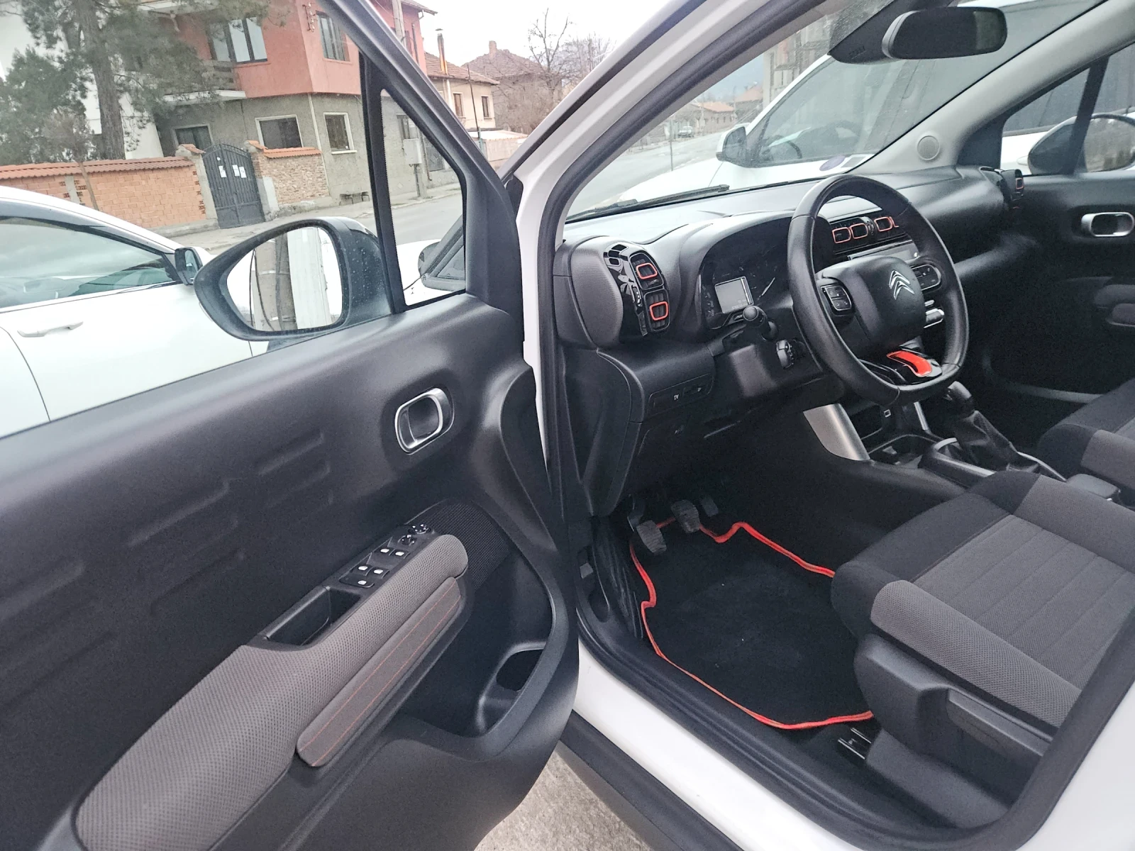 Citroen C3 Aircross 1.2 i 75000 km, снимка 10 - Автомобили и джипове - 53915397