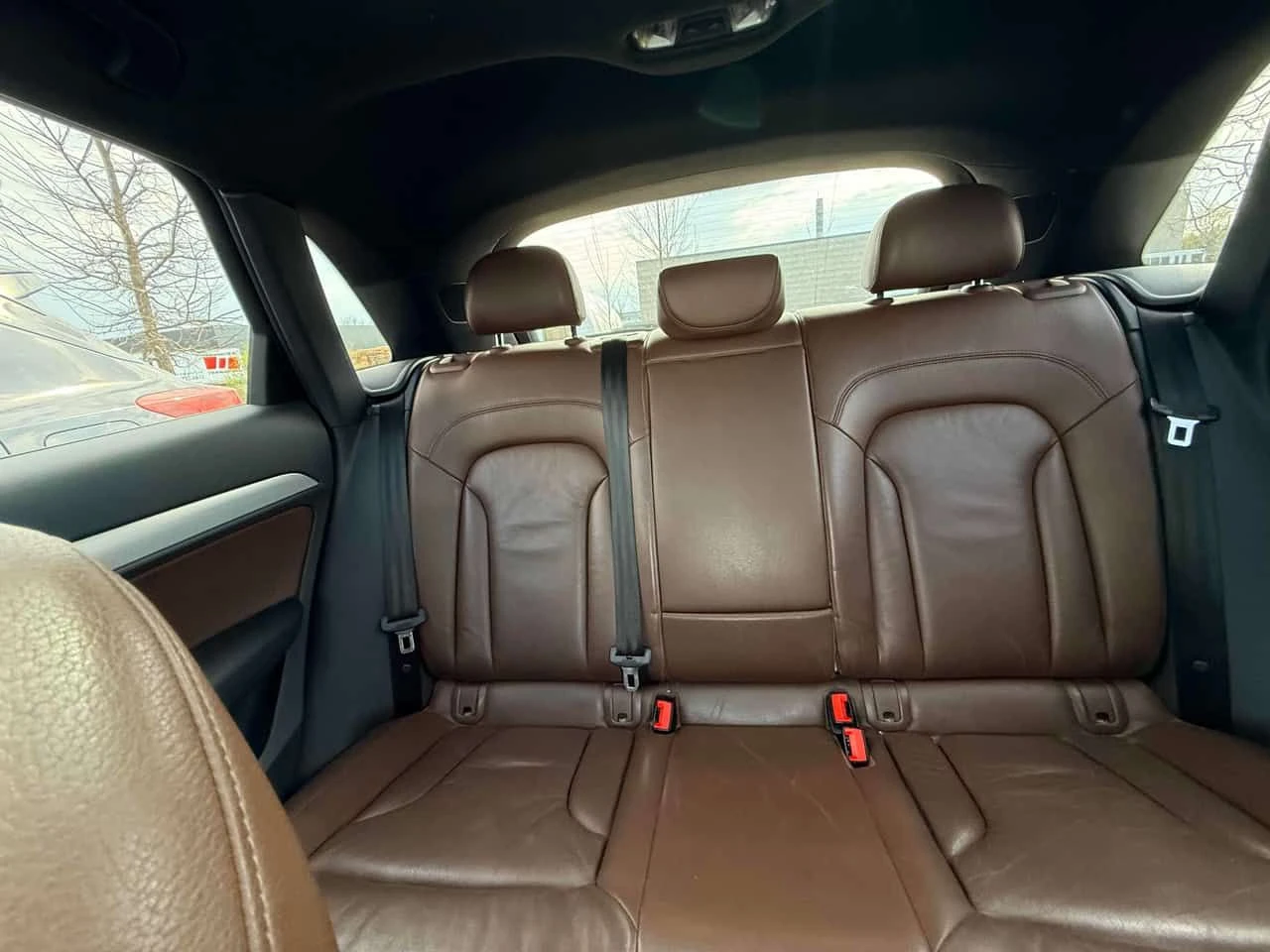 Audi Q3 Technik/CARFAX/ПАНОРАМА/ПОДГРЕВИ, снимка 12 - Автомобили и джипове - 54431896