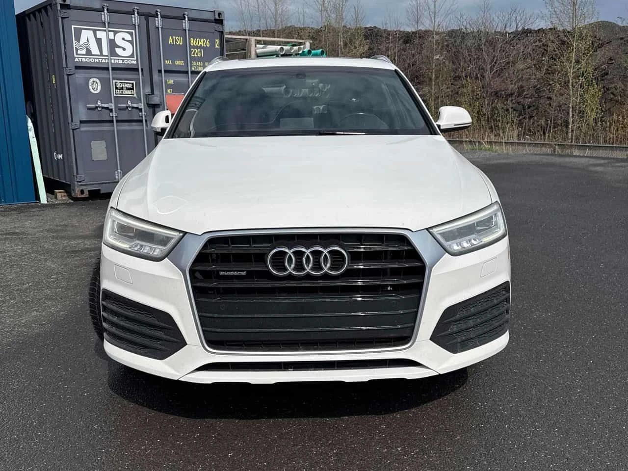 Audi Q3 Technik/CARFAX/ПАНОРАМА/ПОДГРЕВИ, снимка 2 - Автомобили и джипове - 54431896