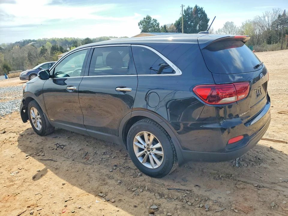 Kia Sorento, снимка 2 - Автомобили и джипове - 54578180
