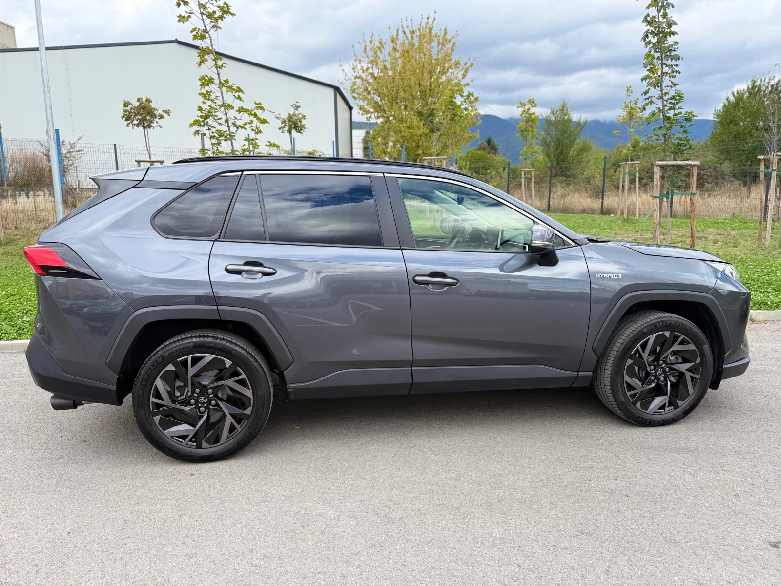 Toyota Rav4 Гаранция от Toyota, hybrid, , снимка 2 - Автомобили и джипове - 56244954