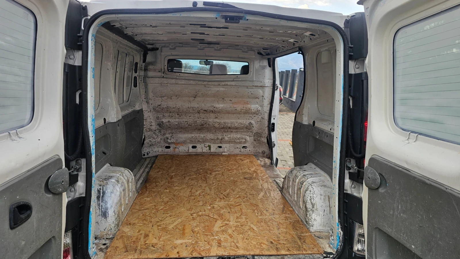 Nissan Primastar TOPP?  KLIMATIK ?, снимка 11 - Бусове и автобуси - 53727650