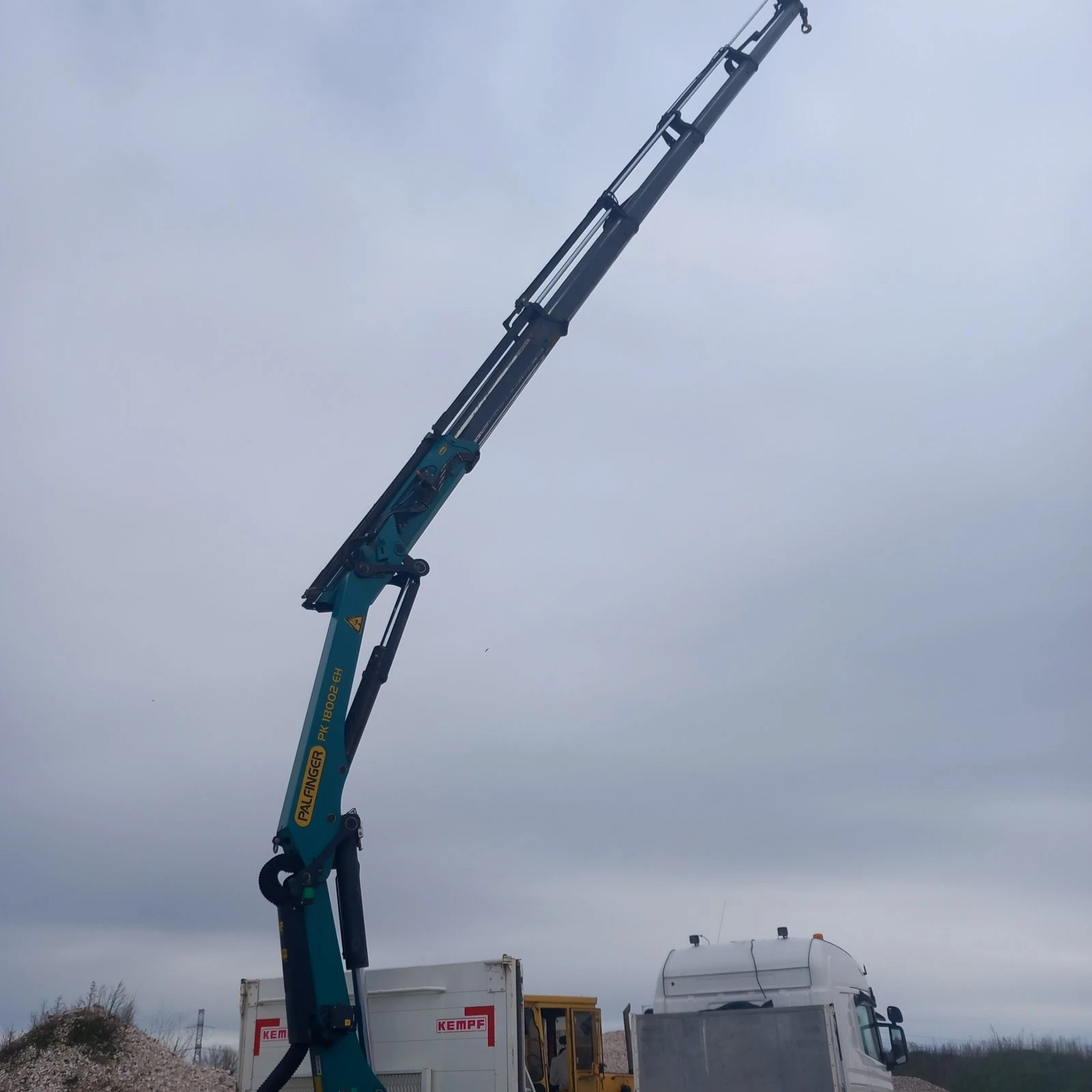 Scania G 480  САМОСВАЛ КАМИОН, КАМИОН С КРАН Scania  LB6x - изображение 8