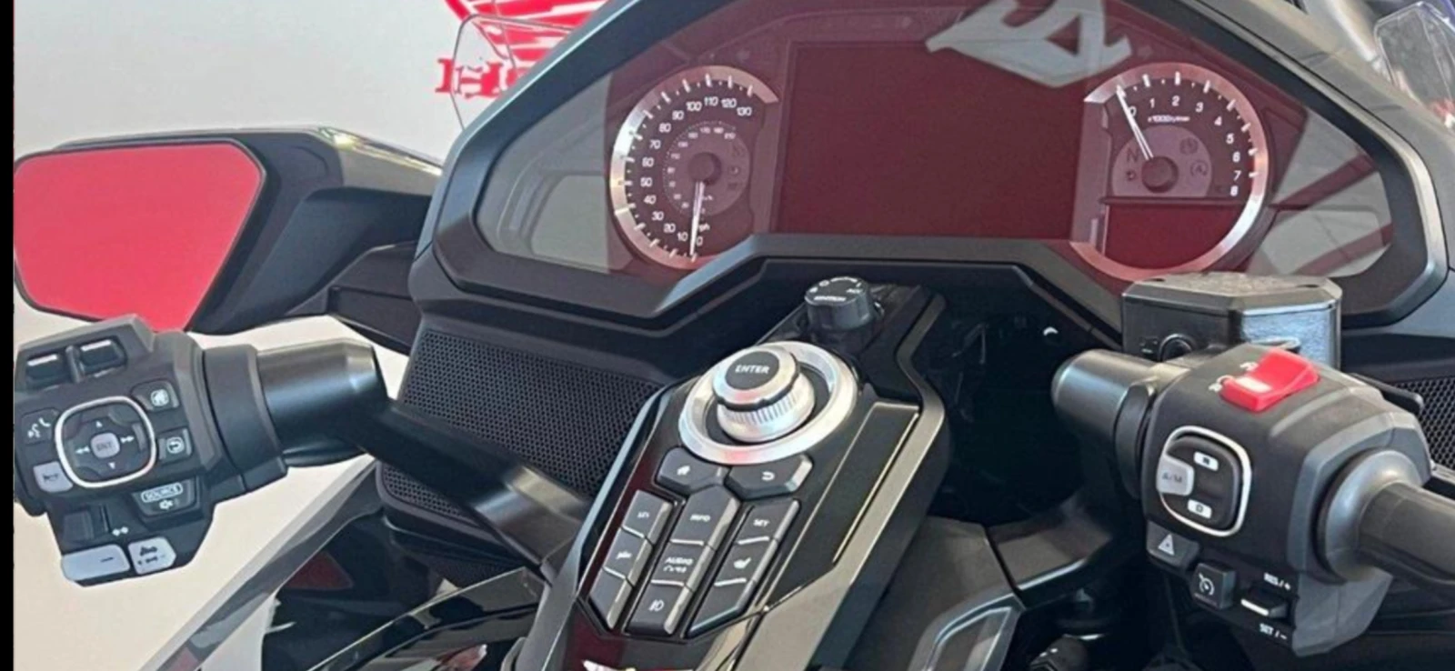 Honda Gold Wing 940 км.BLIACK EDITION-НОВ.НОВ.НОВ - изображение 3