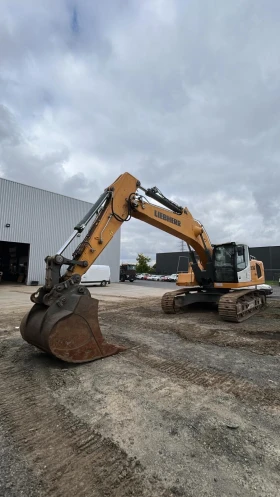      Liebherr R 936 LC 