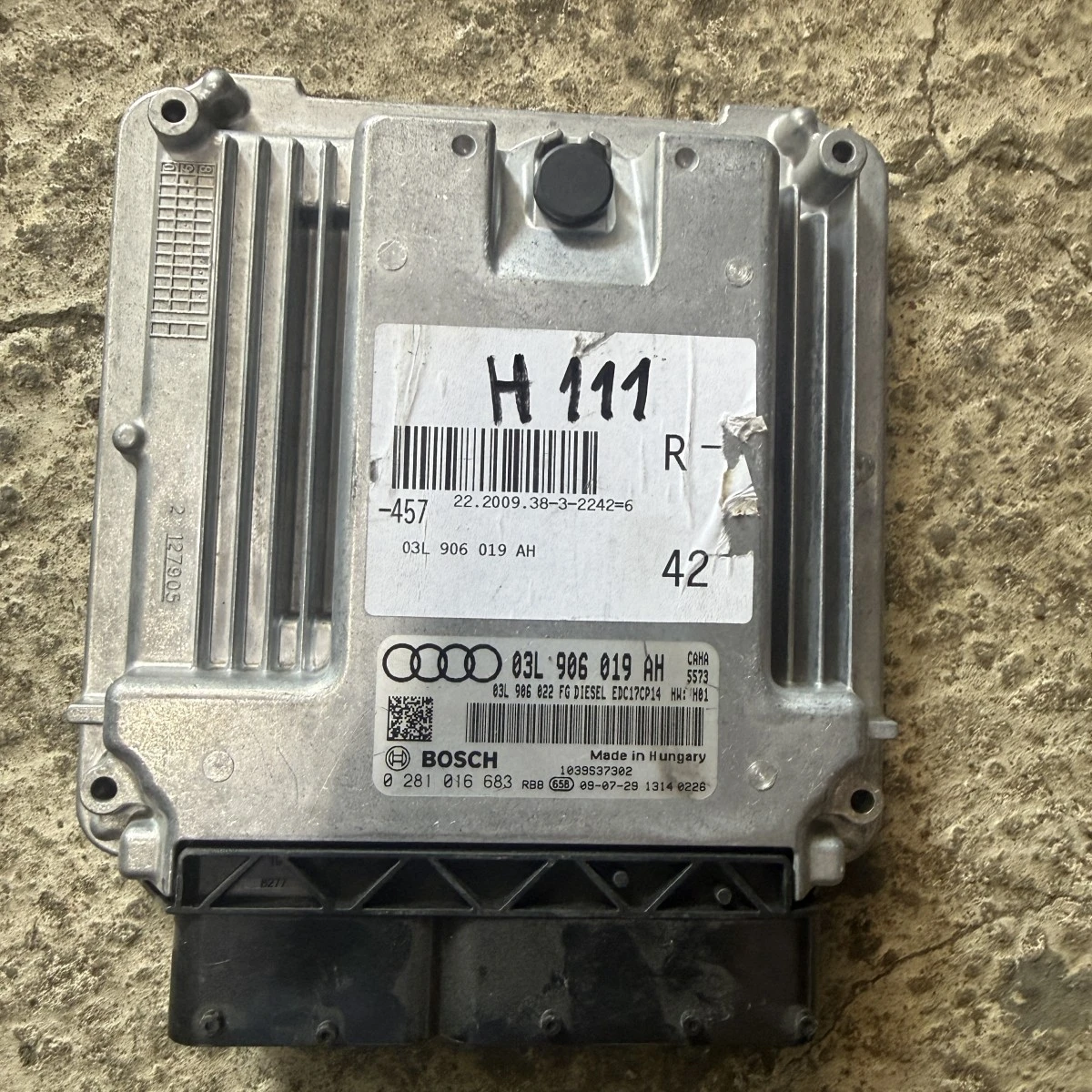 Компютър мотор двигател ECU AUDI A4 A6 A5 Q5 20tdi CaH 03L906019AH ном 111