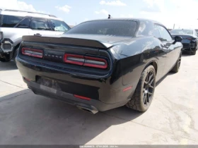 Dodge Challenger R/T PLUS SHAKER* CARFAX* КЛИП НА ДВИГАТЕЛ* АВТОКРЕ, снимка 8