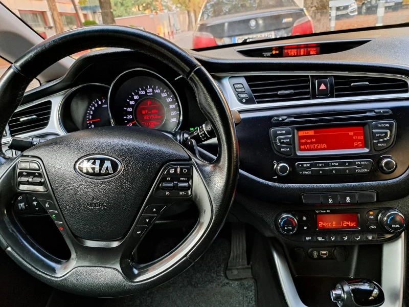 Kia Ceed, снимка 7 - Автомобили и джипове - 47394547