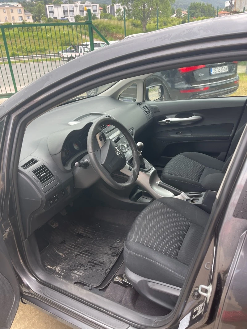 Toyota Auris 1.3 VVT-i, снимка 7 - Автомобили и джипове - 46051046