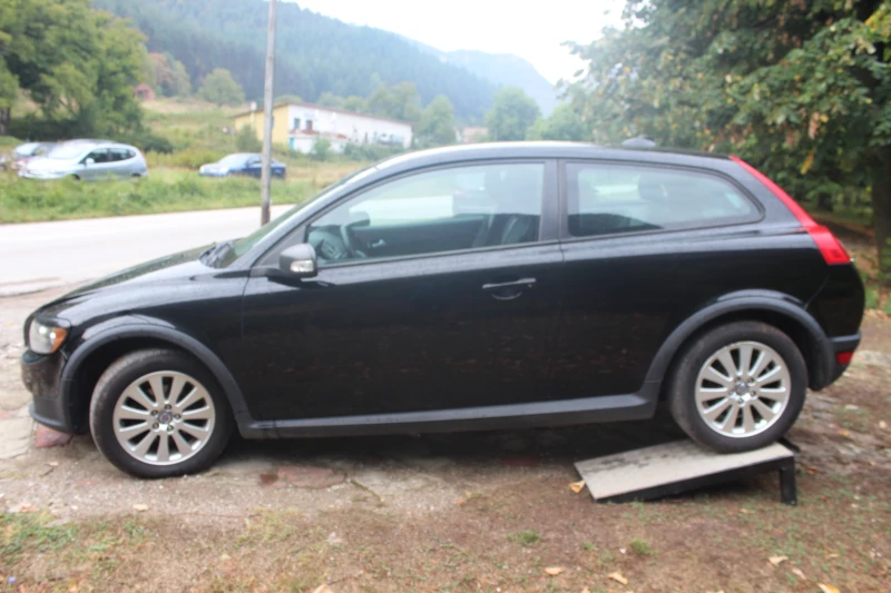 Volvo C30 2.0ТДИ КУПЕ, снимка 9 - Автомобили и джипове - 47403583