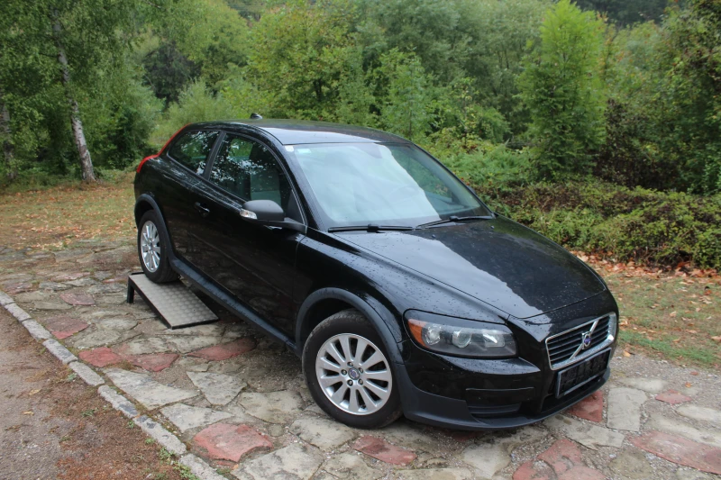 Volvo C30 2.0ТДИ КУПЕ, снимка 1 - Автомобили и джипове - 47403583