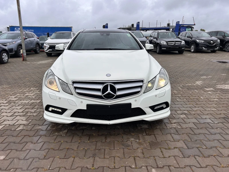 Mercedes-Benz E 220 COUPE AVTOMAT/KOJA/NAVI/KAMERA EURO 5, снимка 3 - Автомобили и джипове - 47207098