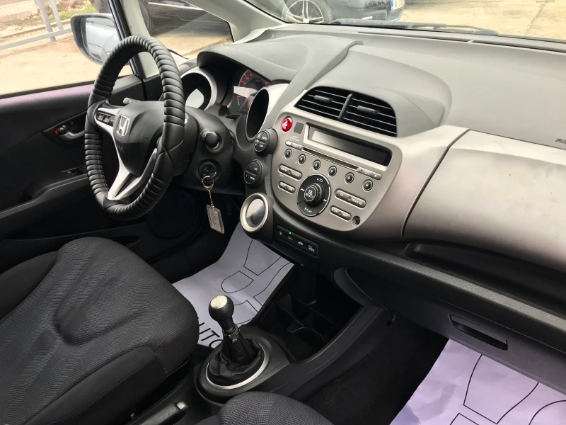 Honda Jazz 1.4i-99кс., снимка 12 - Автомобили и джипове - 49309325