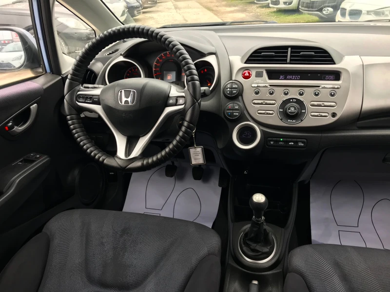 Honda Jazz 1.4i-99кс., снимка 14 - Автомобили и джипове - 49309325