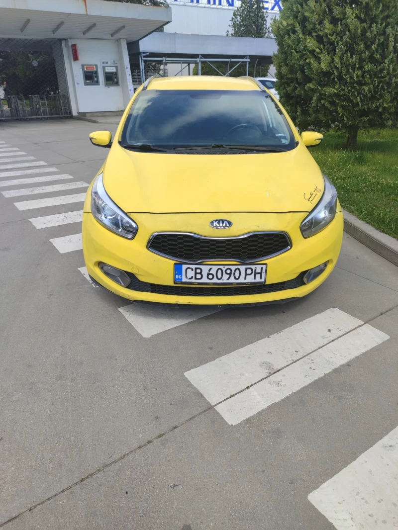 Kia Ceed Автоматик Дизел , снимка 8 - Автомобили и джипове - 52825021