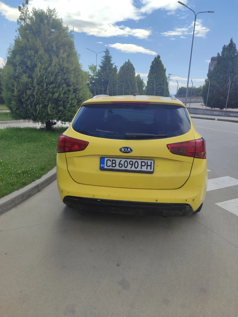Kia Ceed Автоматик Дизел , снимка 4 - Автомобили и джипове - 52825021