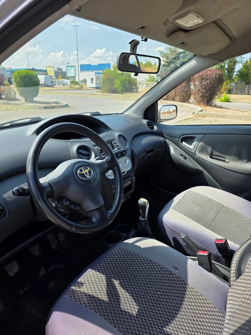 Toyota Yaris, снимка 8 - Автомобили и джипове - 52588380