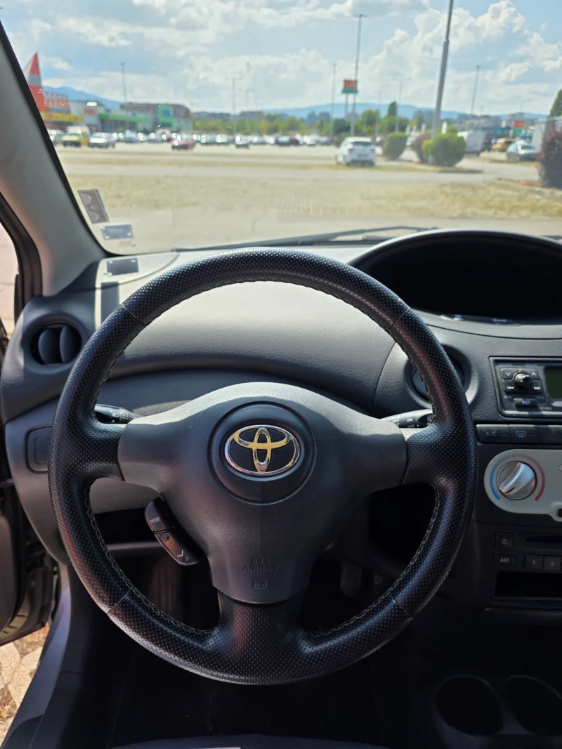 Toyota Yaris, снимка 7 - Автомобили и джипове - 52588380