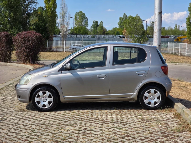 Toyota Yaris, снимка 4 - Автомобили и джипове - 52588380