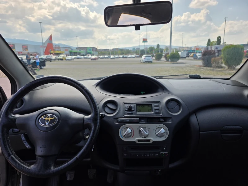 Toyota Yaris, снимка 9 - Автомобили и джипове - 52588380
