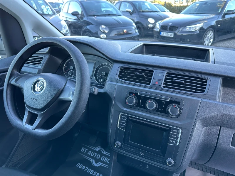 VW Caddy 2.0TDI КАТО НОВ! EURO6, снимка 14 - Автомобили и джипове - 52419978